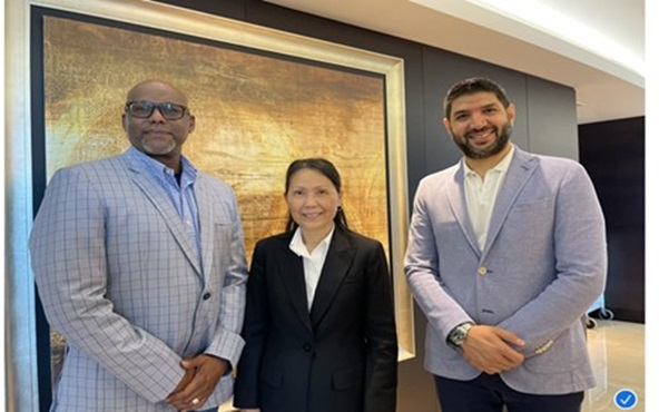 From left, Homer Andrade, DISA Central, Anh Carlton, DITCO Europe, B-online Dubai and Ghali Aledwan, B-online Dubai, pose for a photo during a Fiscal Year ‘22 Higher Headquarters Assessment of four Commercial Cable Landing Stations within the United Arab Emirates. (Photo by Foreign National-UAE)
